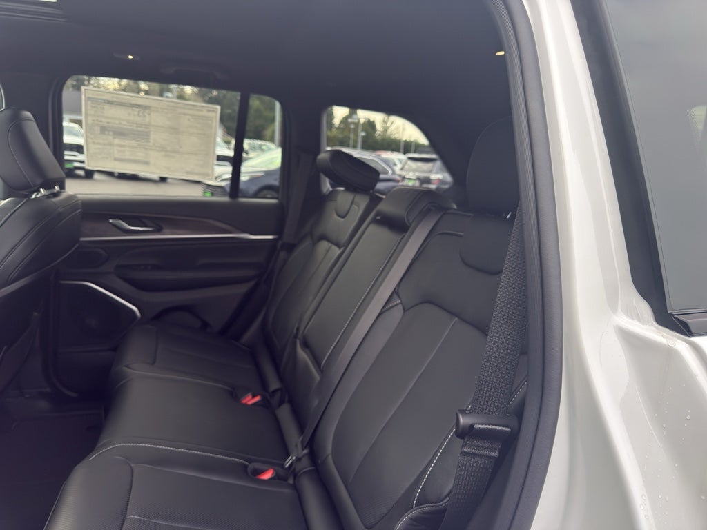 2026 Jeep Grand Cherokee Limited Reserve