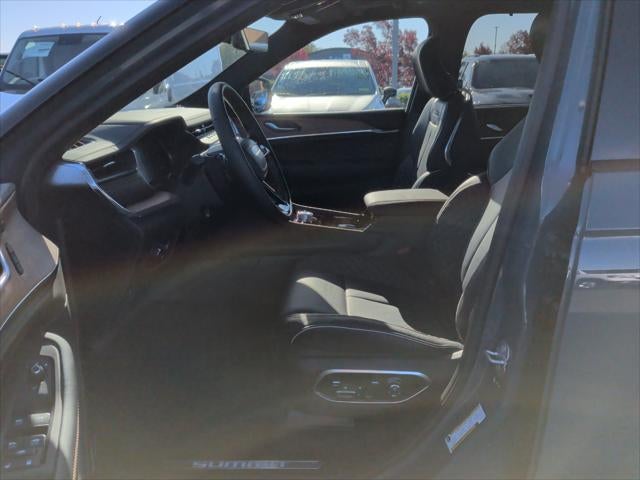 2027 Jeep Grand Cherokee Summit