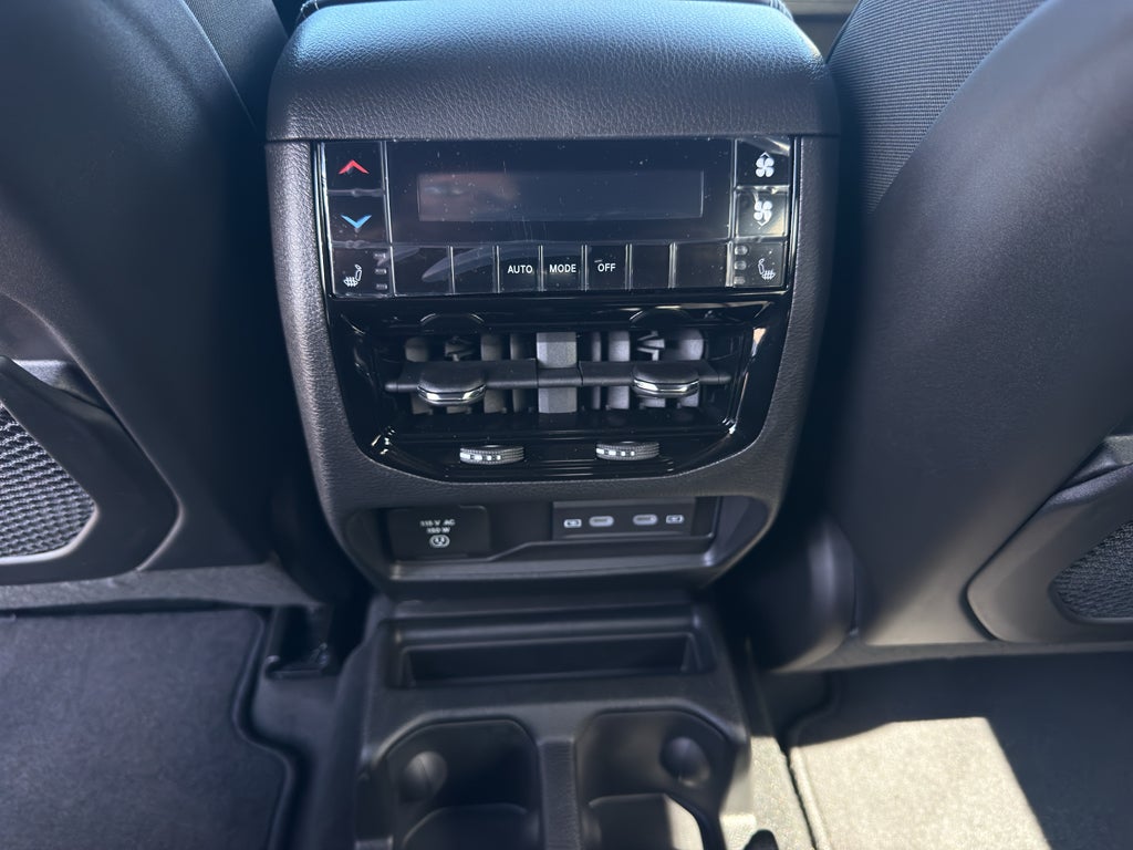 2026 Jeep Grand Cherokee L Limited Reserve