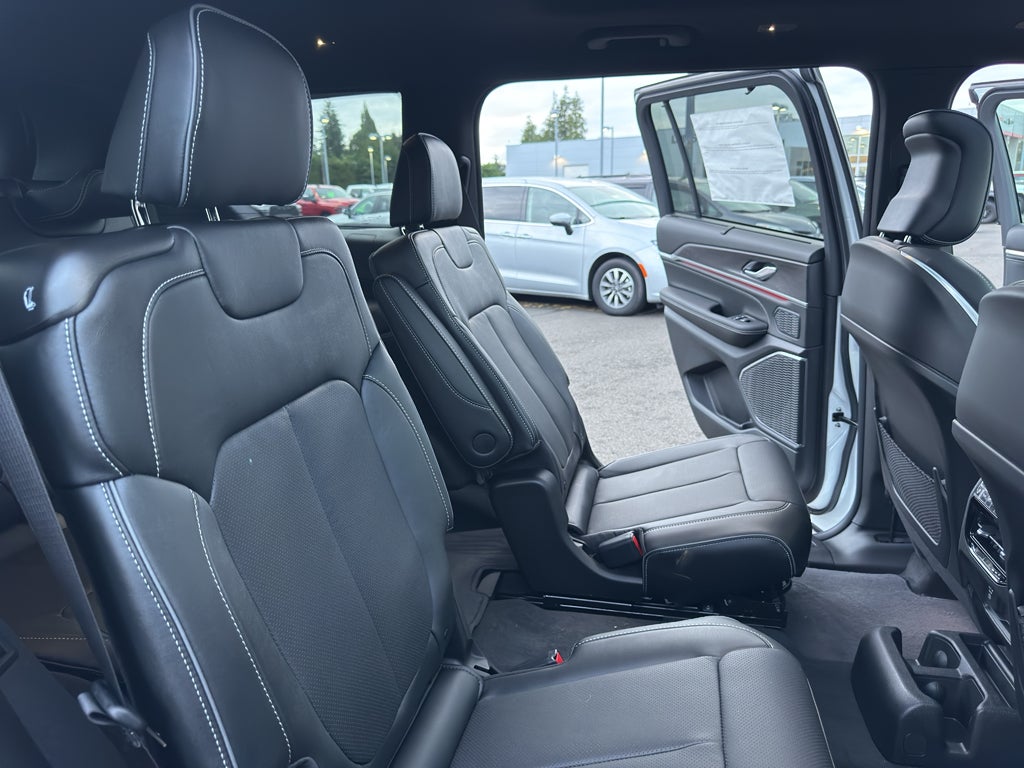 2025 Jeep Grand Cherokee L Overland