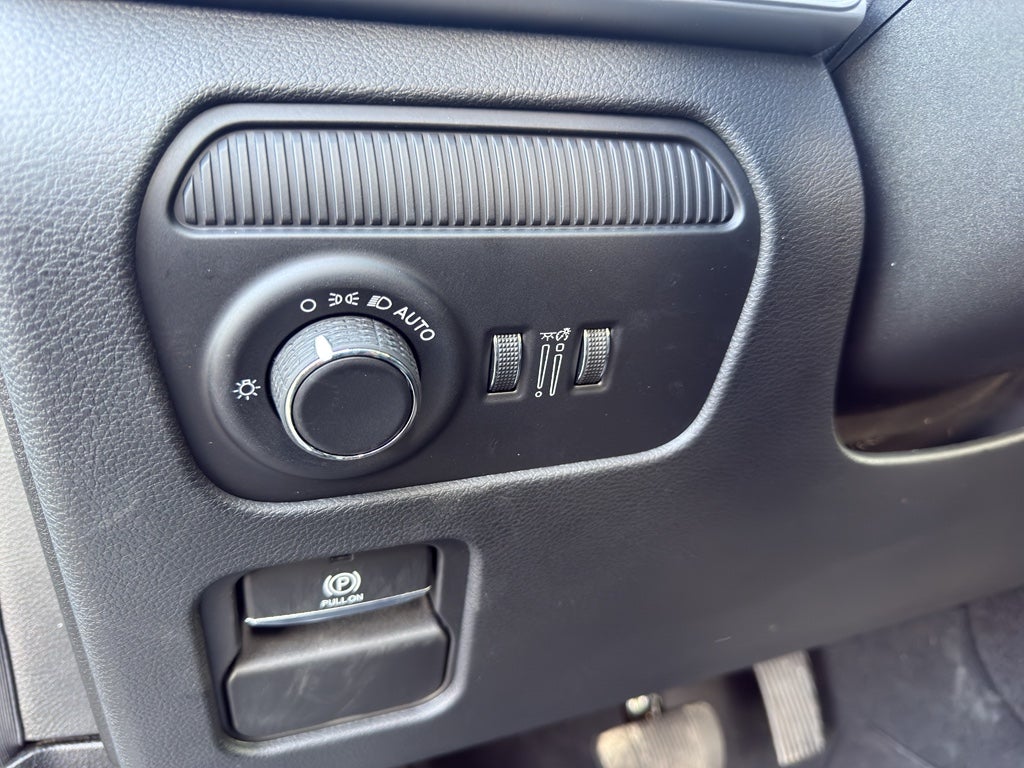 2026 Jeep Grand Wagoneer Base