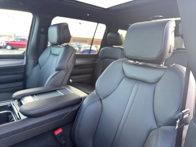 2026 Jeep Grand Wagoneer Base