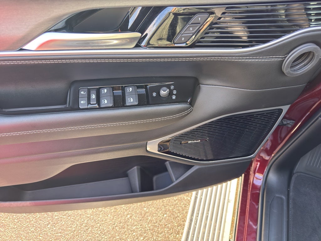 2026 Jeep Grand Wagoneer Limited Reserve