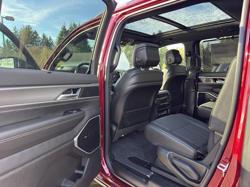 2026 Jeep Grand Wagoneer Limited Reserve