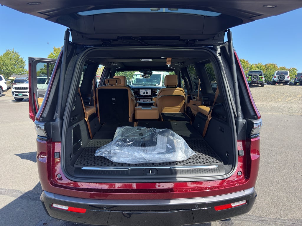 2026 Jeep Grand Wagoneer Summit