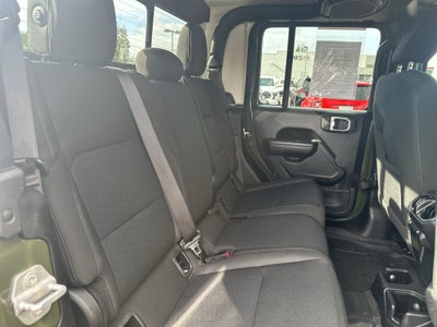 2022 Jeep Gladiator Willys