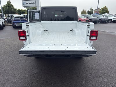 2023 Jeep Gladiator Overland