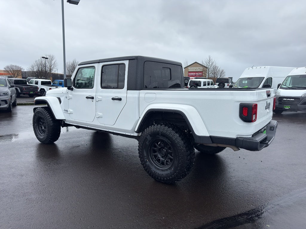 2023 Jeep Gladiator Overland