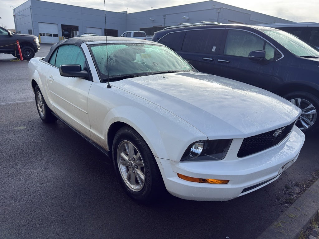 2007 Ford Mustang Base