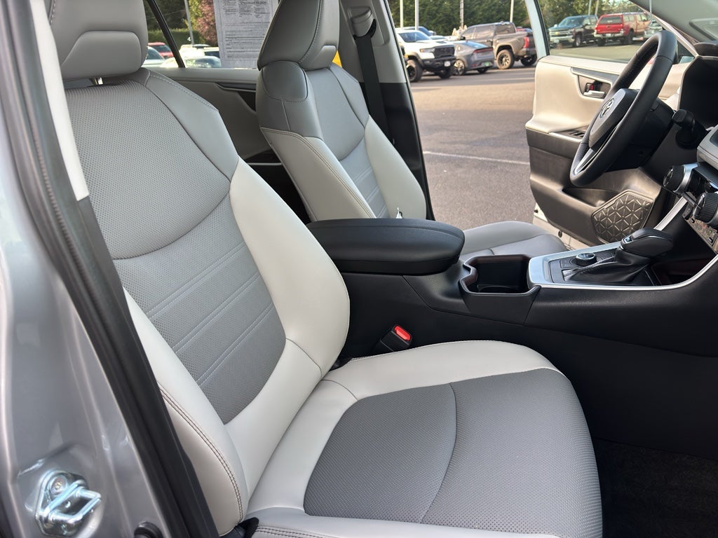 2025 Toyota RAV4 Limited