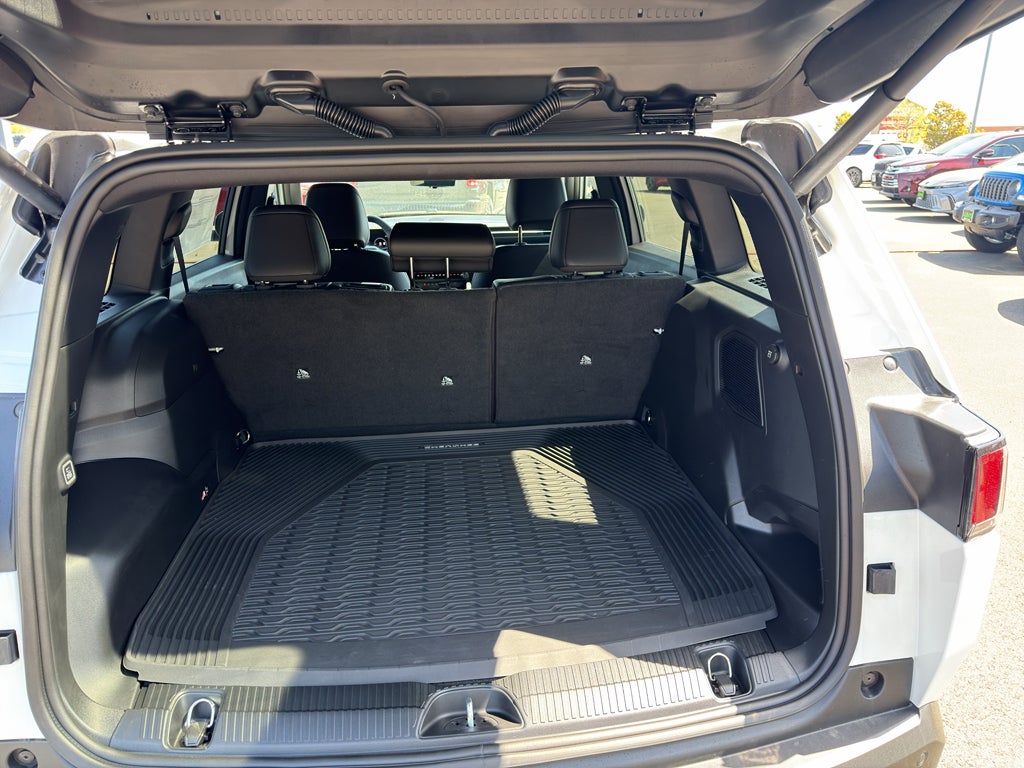 2026 Jeep Cherokee Overland