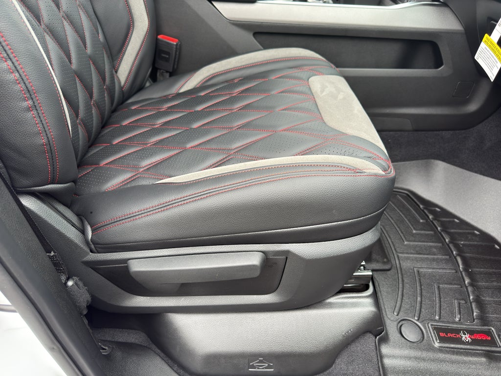 2025 RAM 2500 Big Horn Black Widow