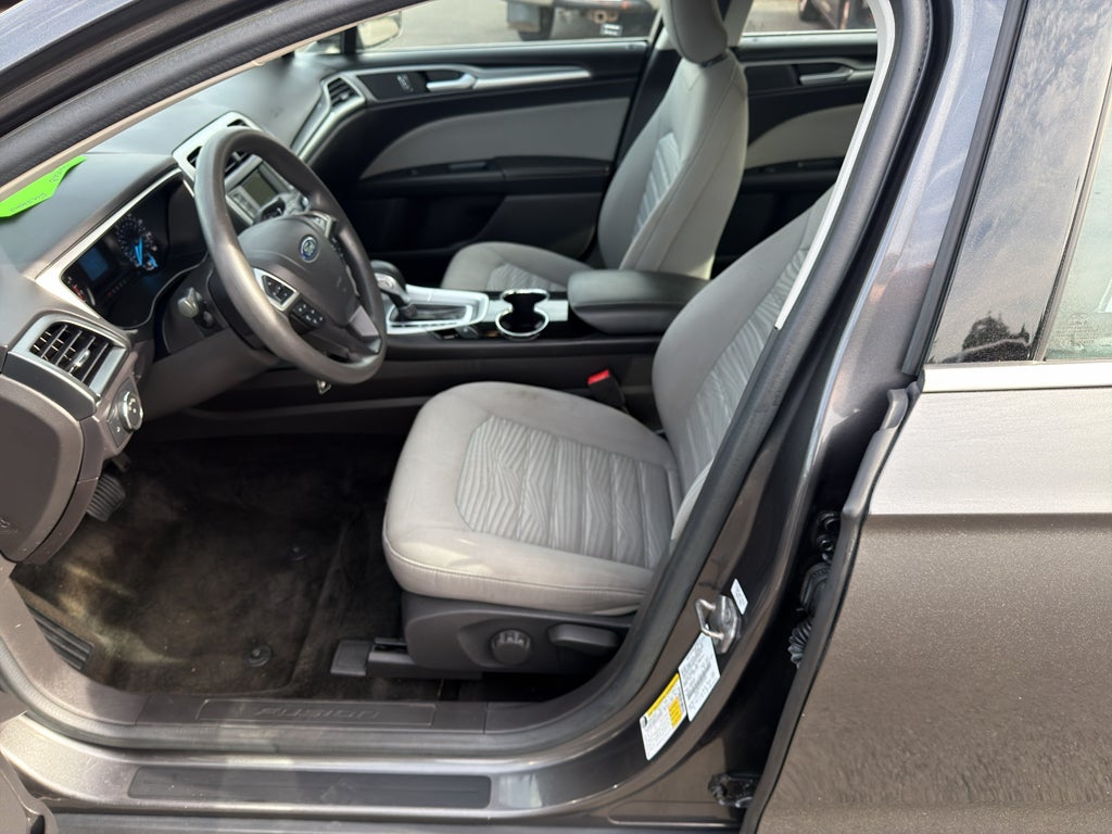 2016 Ford Fusion S