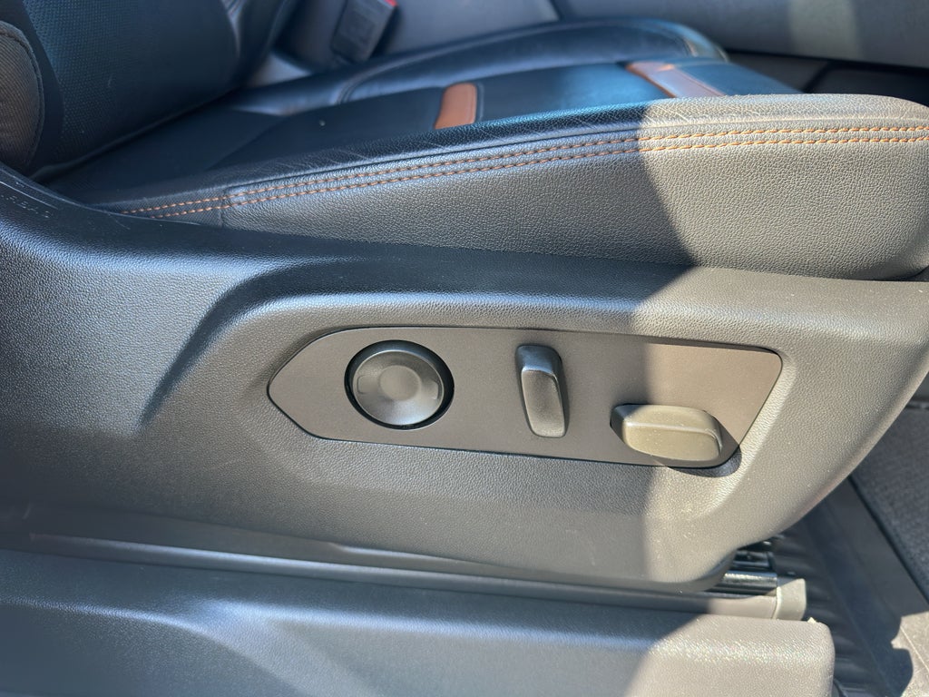 2022 GMC Sierra AT4