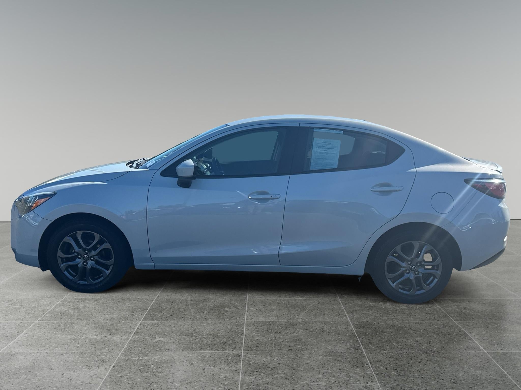 2019 Toyota Yaris LE