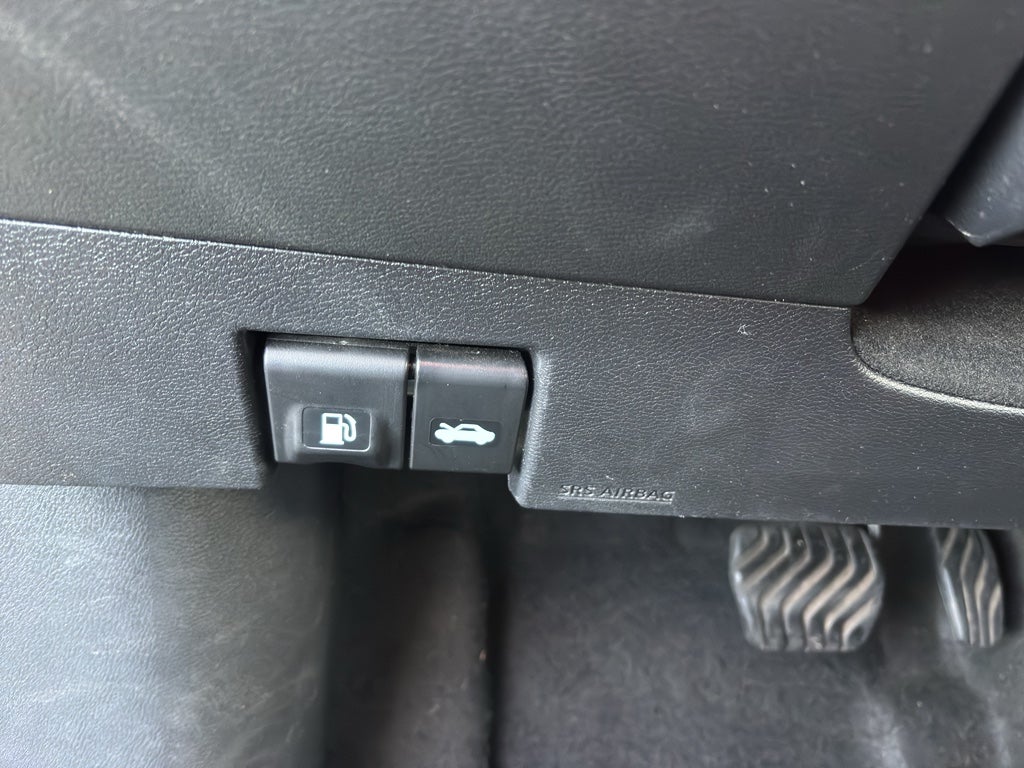 2023 Nissan Versa SV