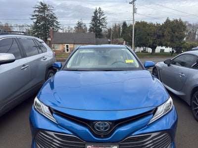 2019 Toyota Camry Hybrid XLE
