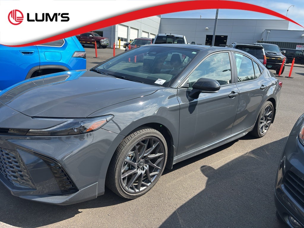 2025 Toyota Camry Hybrid XSE