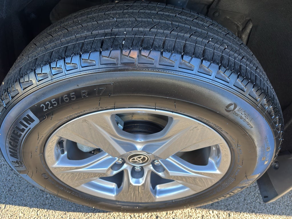 2024 Toyota RAV4 Hybrid Hybrid XLE