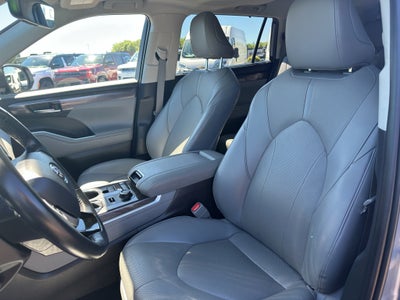 2022 Toyota Highlander Limited