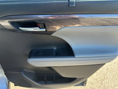 2022 Toyota Highlander Limited