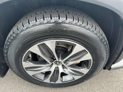 2022 Toyota Highlander Hybrid Hybrid XLE