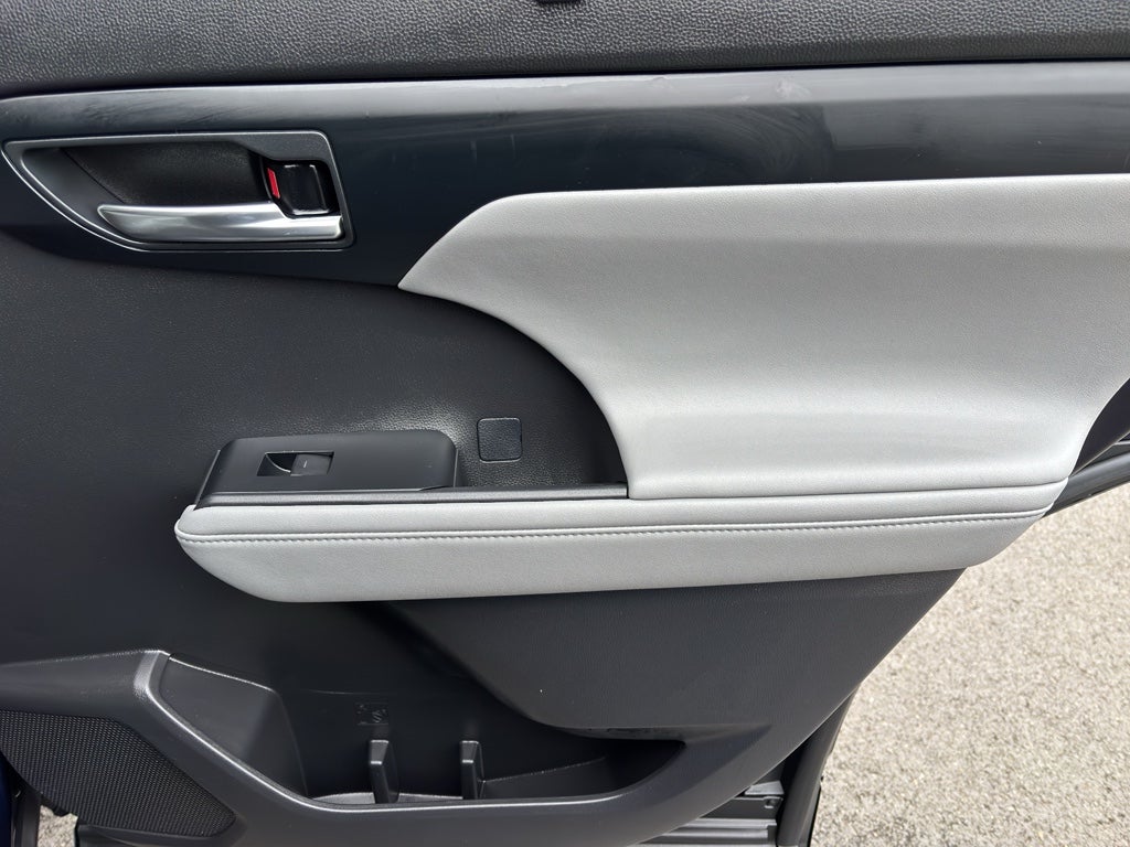 2021 Toyota Highlander Hybrid Hybrid XLE