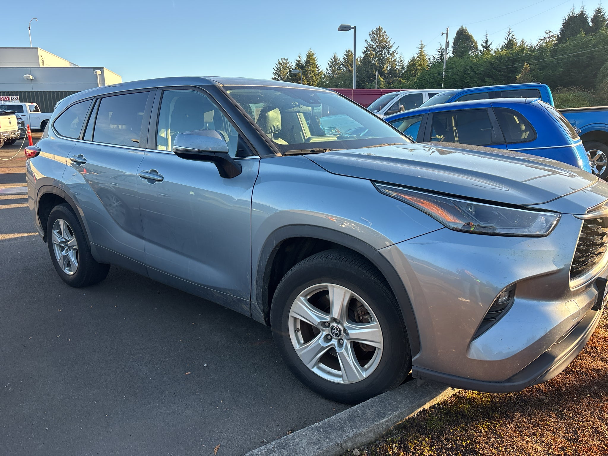 2023 Toyota Highlander LE