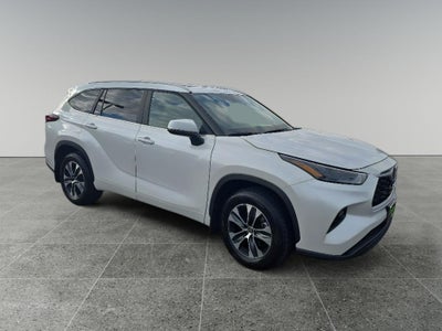 2025 Toyota Highlander XLE