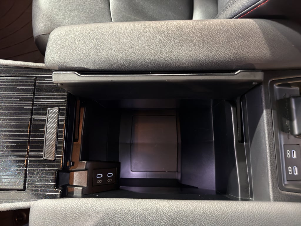 2025 Toyota Sienna Hybrid XSE