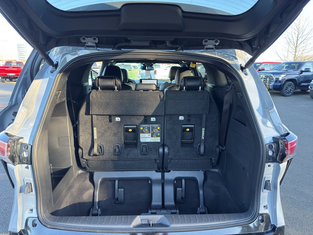 2025 Toyota Sienna XSE