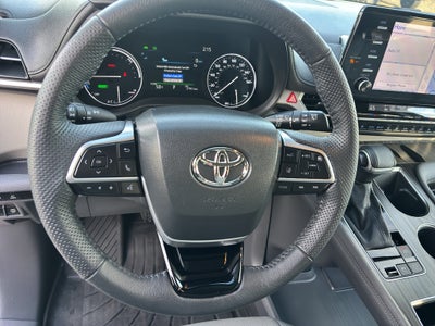 2023 Toyota Sienna Limited