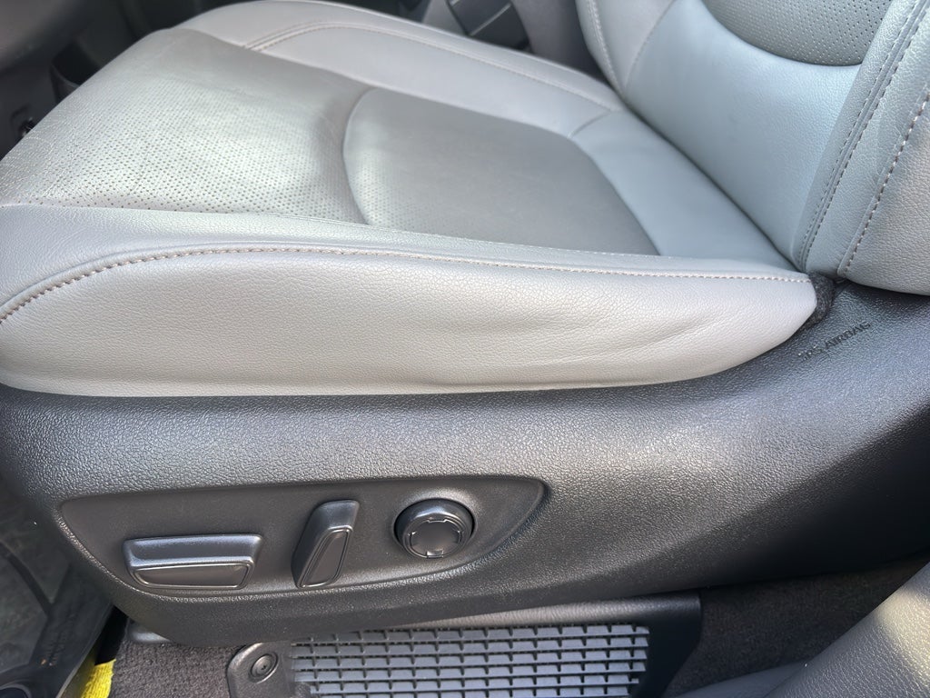 2023 Toyota Sienna Limited