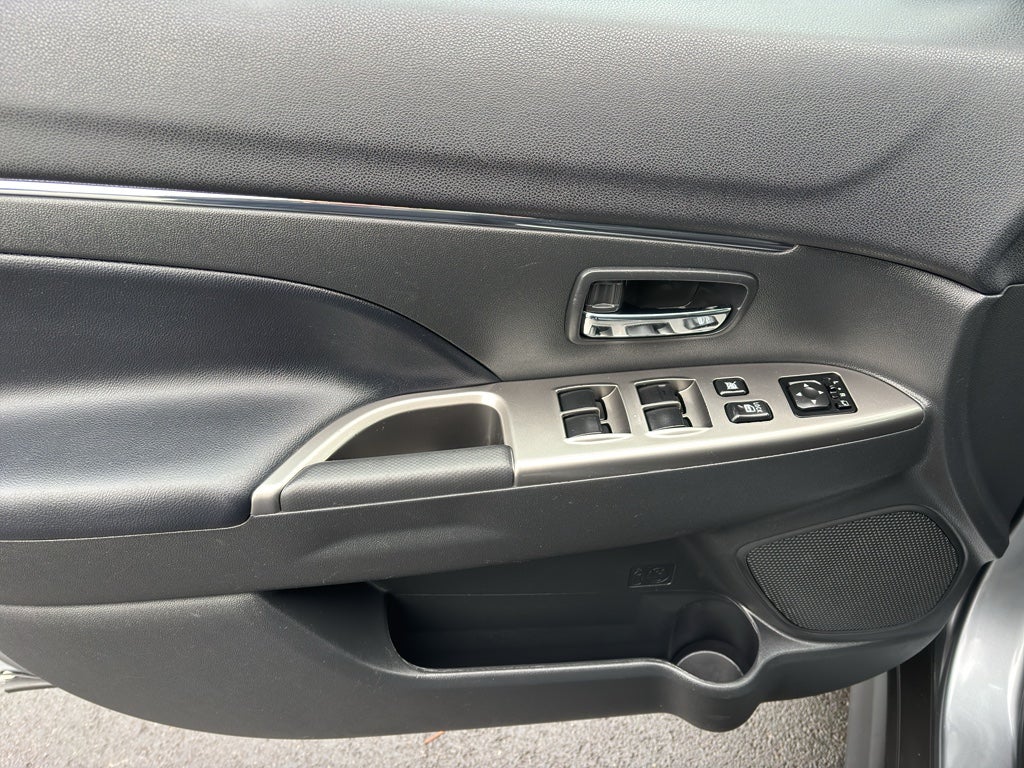 2024 Mitsubishi Outlander Sport SE