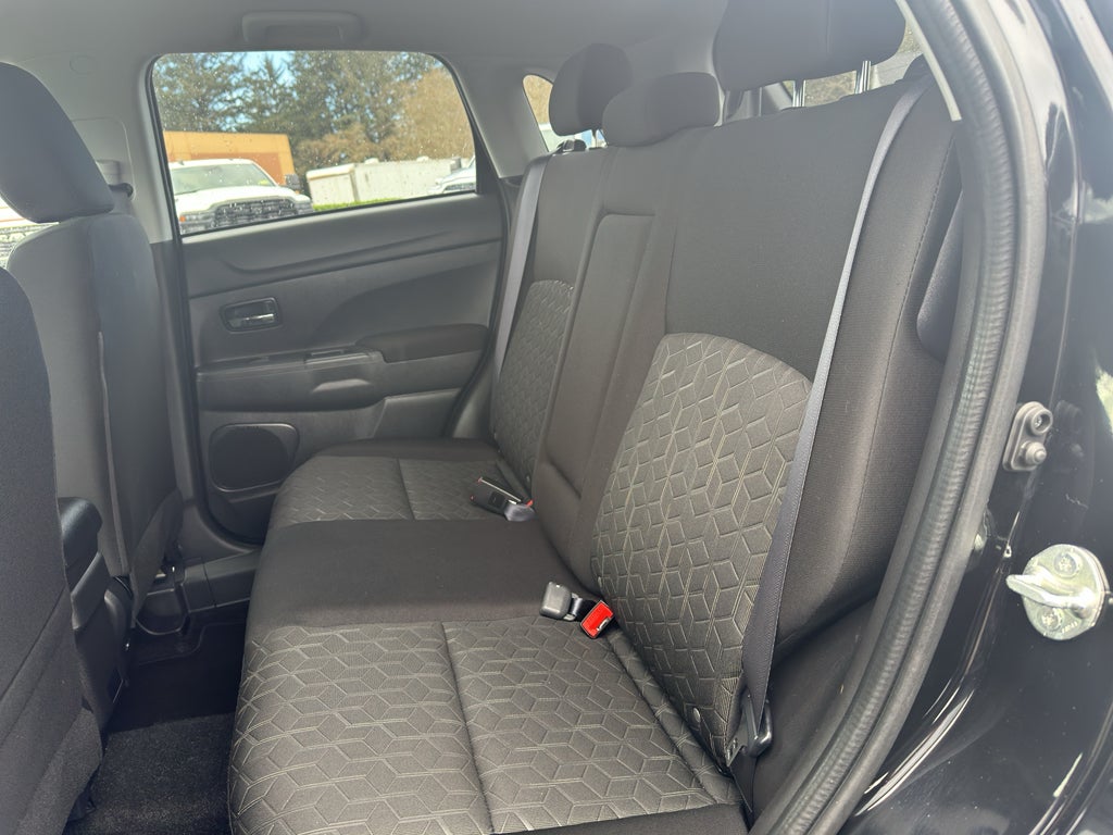 2025 Mitsubishi Outlander Sport ES