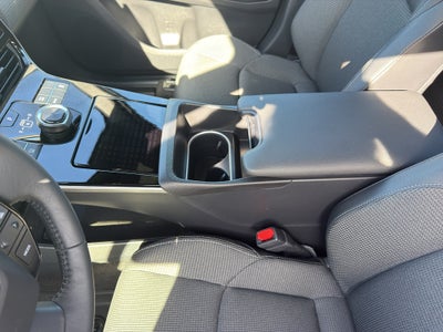 2025 Toyota bZ4X XLE