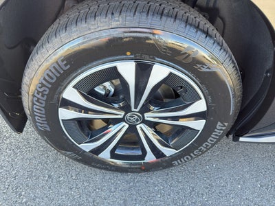 2025 Toyota bZ4X XLE