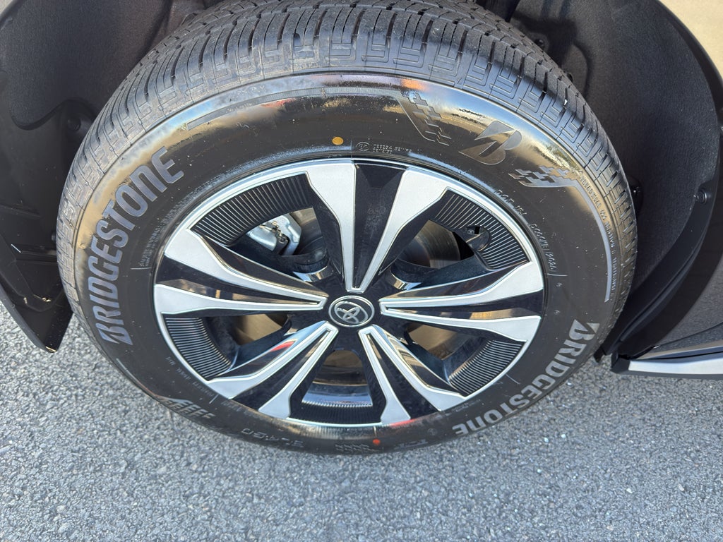 2025 Toyota bZ4X XLE