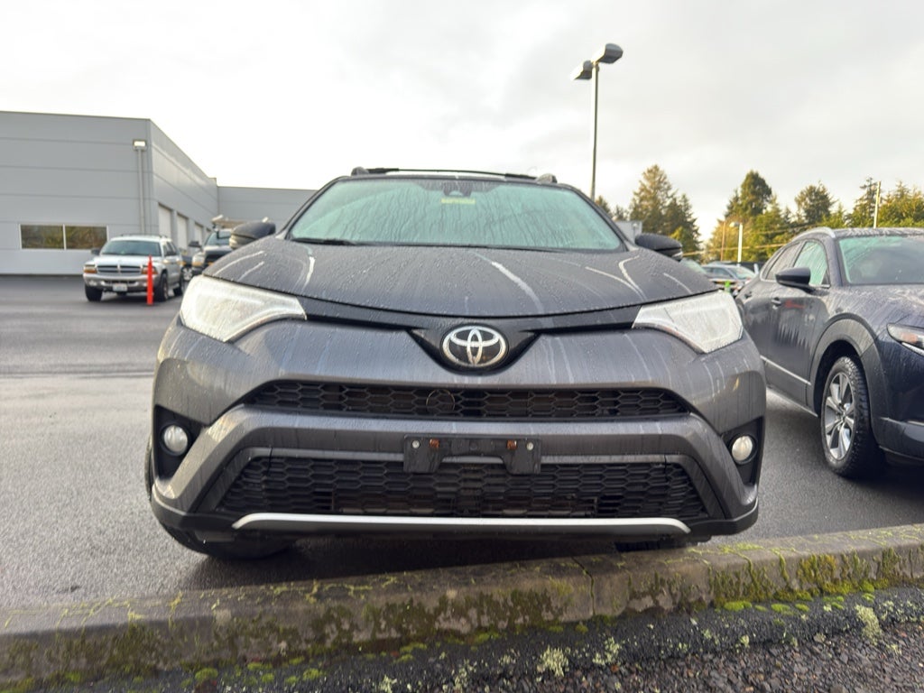2018 Toyota RAV4 SE