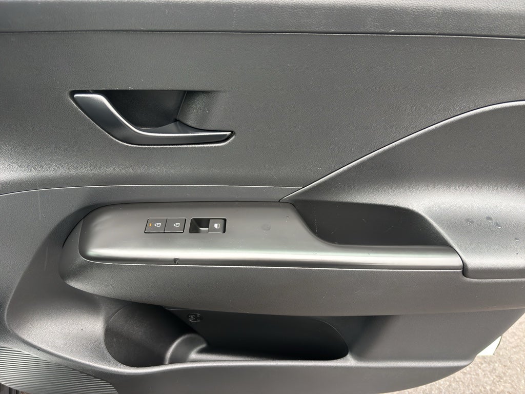 2024 Hyundai Kona SE