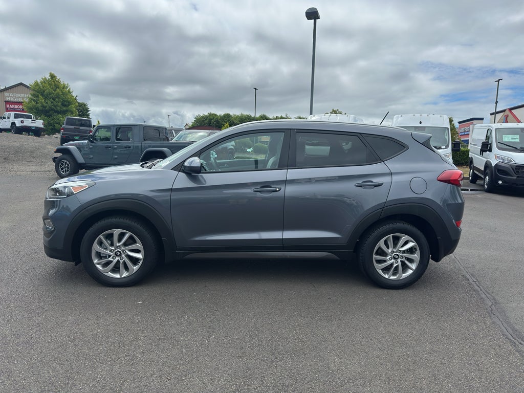 2016 Hyundai Tucson SE