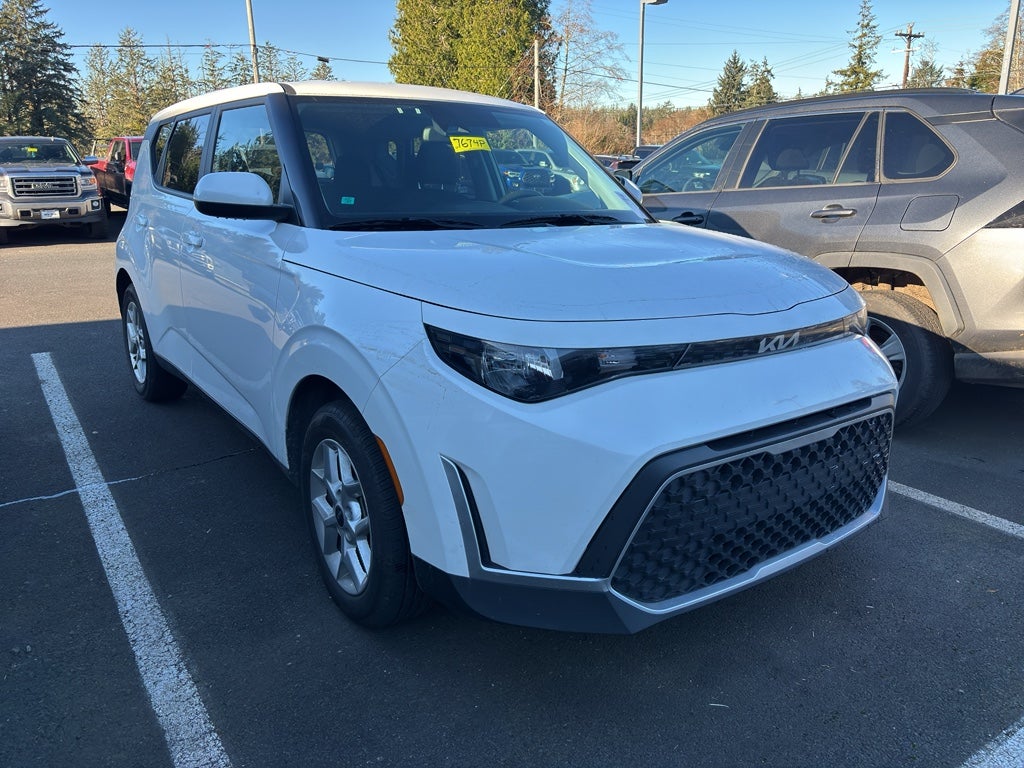 2024 Kia Soul LX