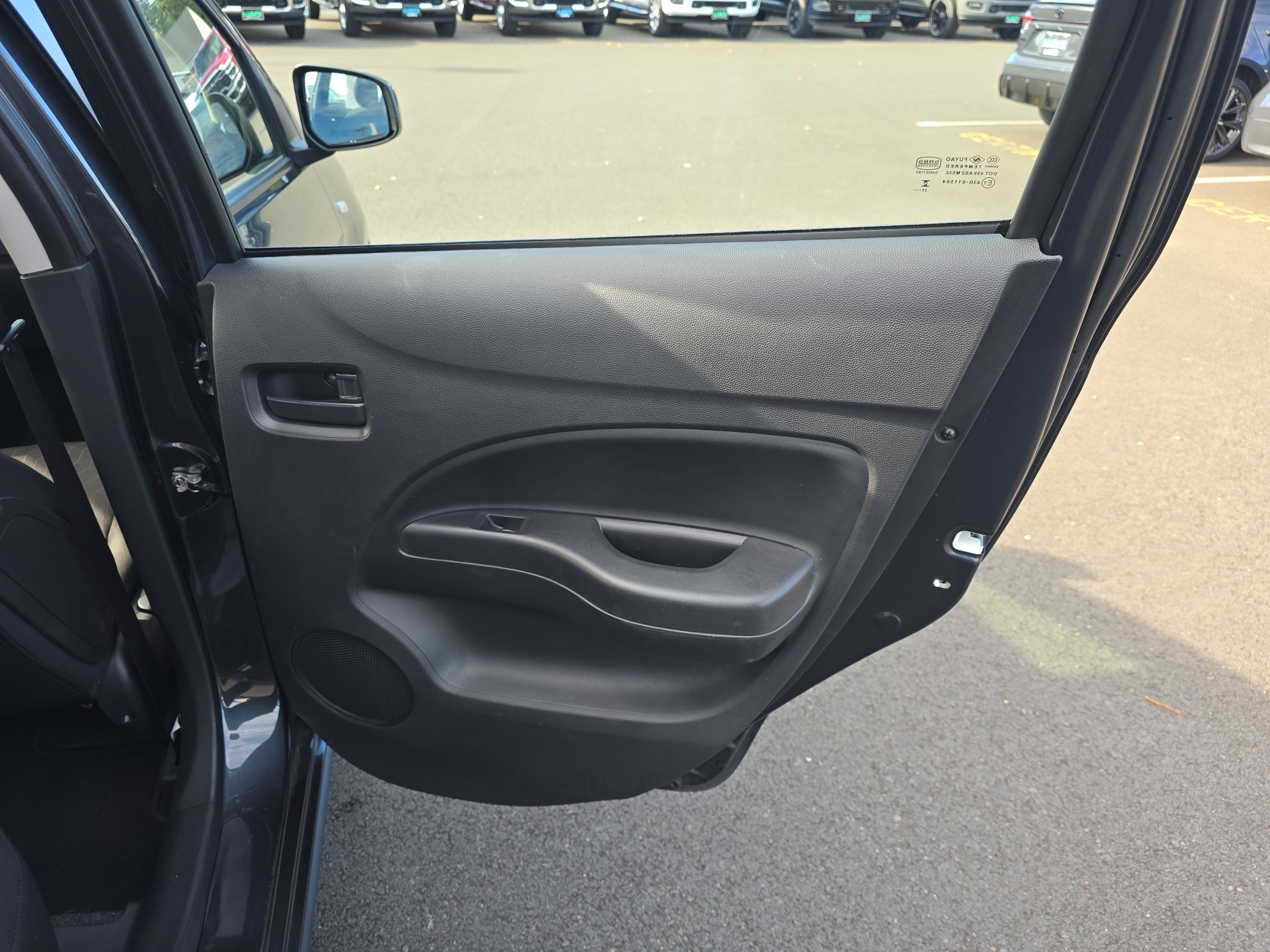 2024 Mitsubishi Mirage ES