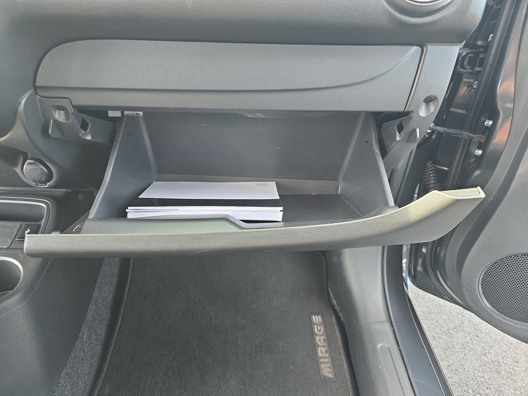 2024 Mitsubishi Mirage ES