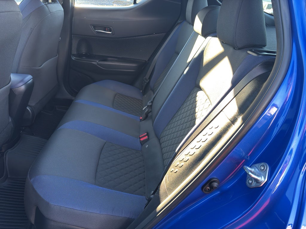 2022 Toyota C-HR XLE