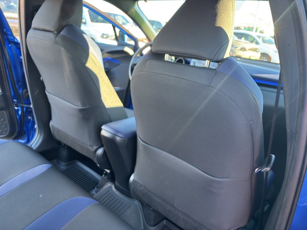 2022 Toyota C-HR XLE