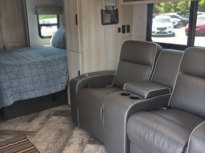 2019 Mercedes-Benz Sprinter 3500/4500 Standard Roof V6