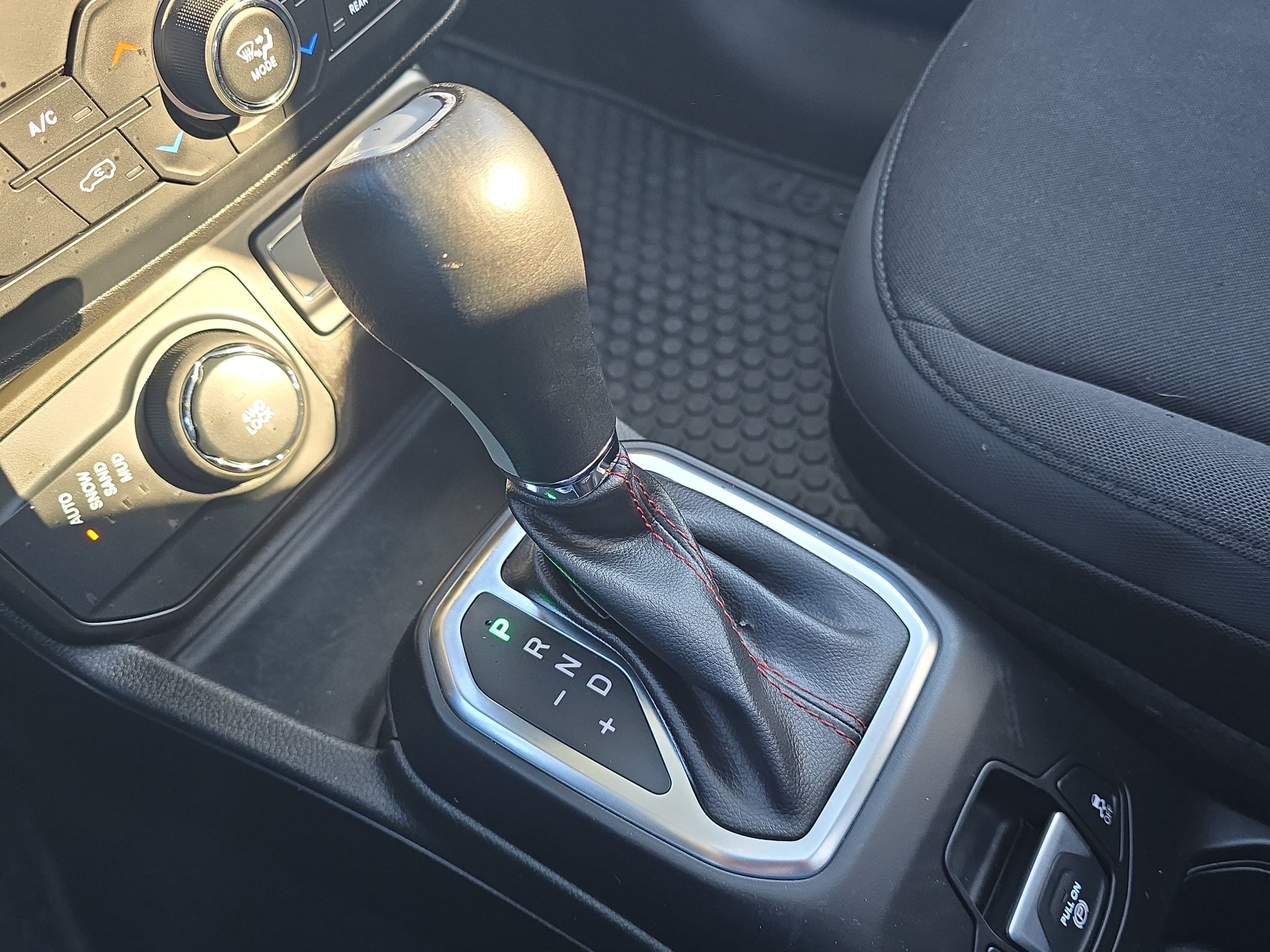 2023 Jeep Renegade (RED) Edition