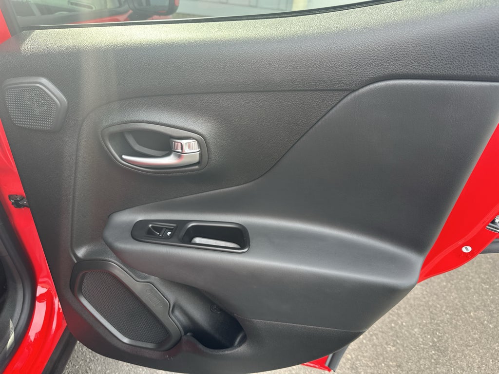 2022 Jeep Renegade (RED) Edition