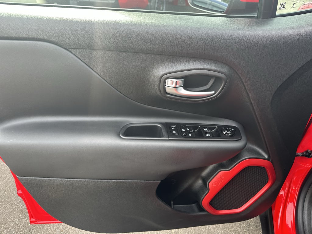 2022 Jeep Renegade (RED) Edition